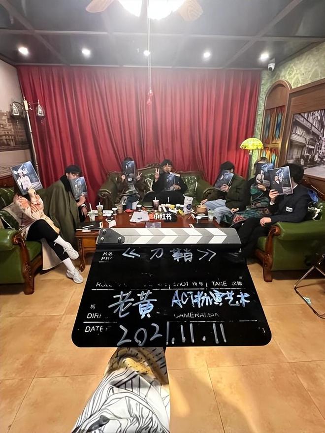 本杀卖桌椅板凳回血为何会一年倒闭上千家？j9九游真人游戏第一平台曾经红极一时的剧(图2)