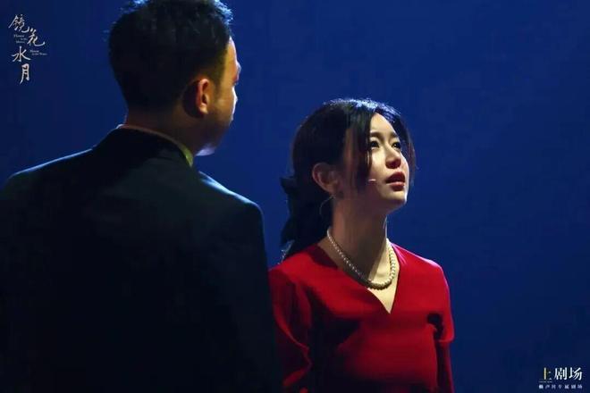 疯了！搭小 19 岁奶狗新剧爆火出圈ag九游会登录42 岁陈妍希离婚后杀(图2)