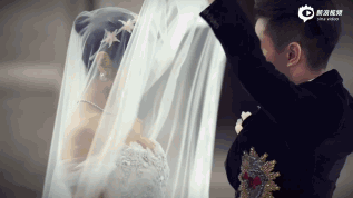 疯了！搭小 19 岁奶狗新剧爆火出圈ag九游会登录42 岁陈妍希离婚后杀(图6)