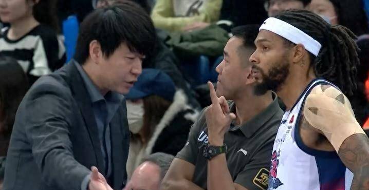 本杀强队集体送温暖球迷怒问：这球还能信吗？九游会网站打假球？CBA炸了！三天三场剧(图2)